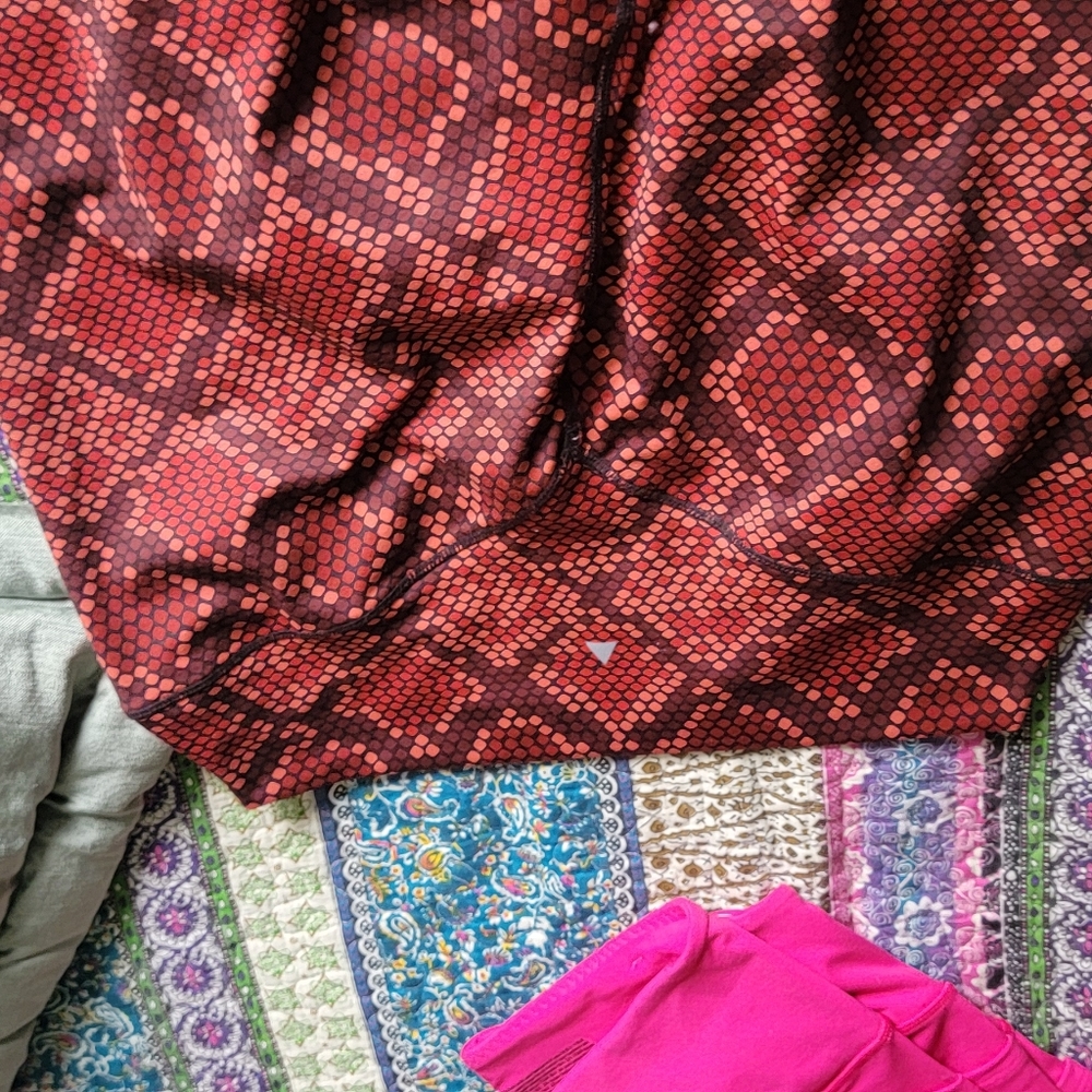 Vitality (Balance Athletica) Reptile Print Leggings - Picture 3 of 3